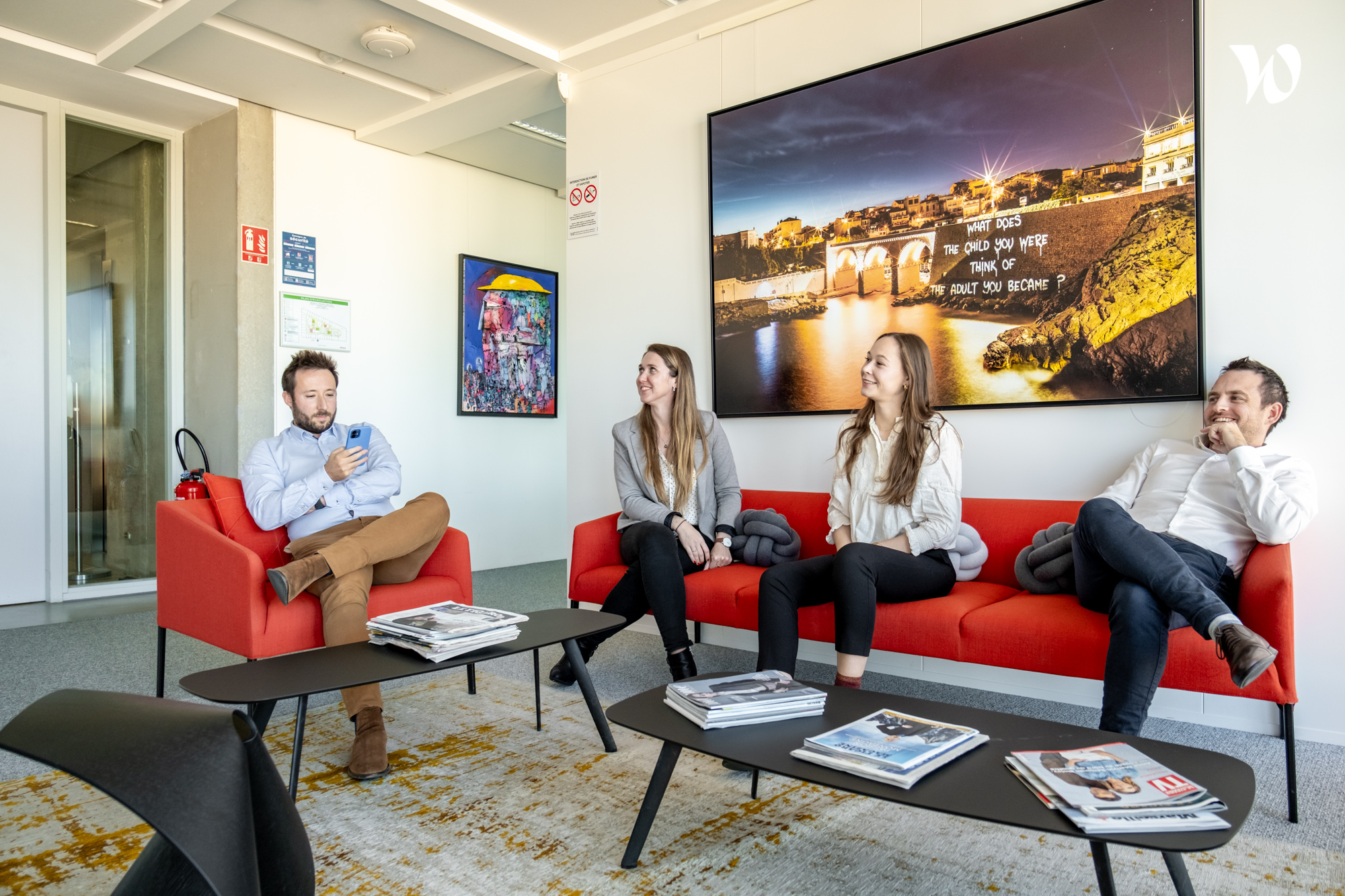 Locaux Nextra Partners avec Joyce et Fabien